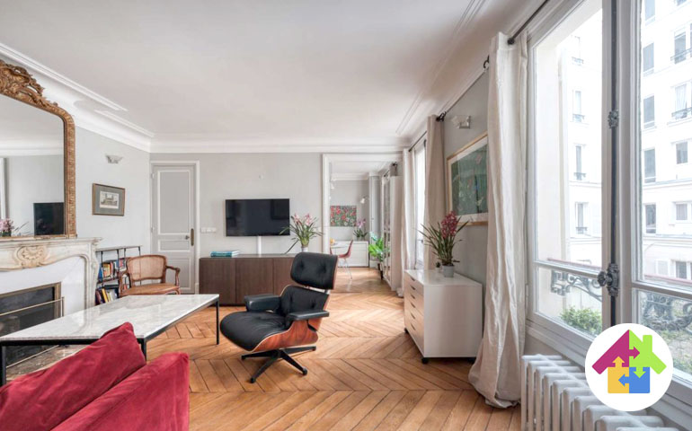 Best Déménagements - Spécialisé en petits déménagements dans appartement meublé à Paris. Specialised in small moves to and from furnished apartments in Paris 